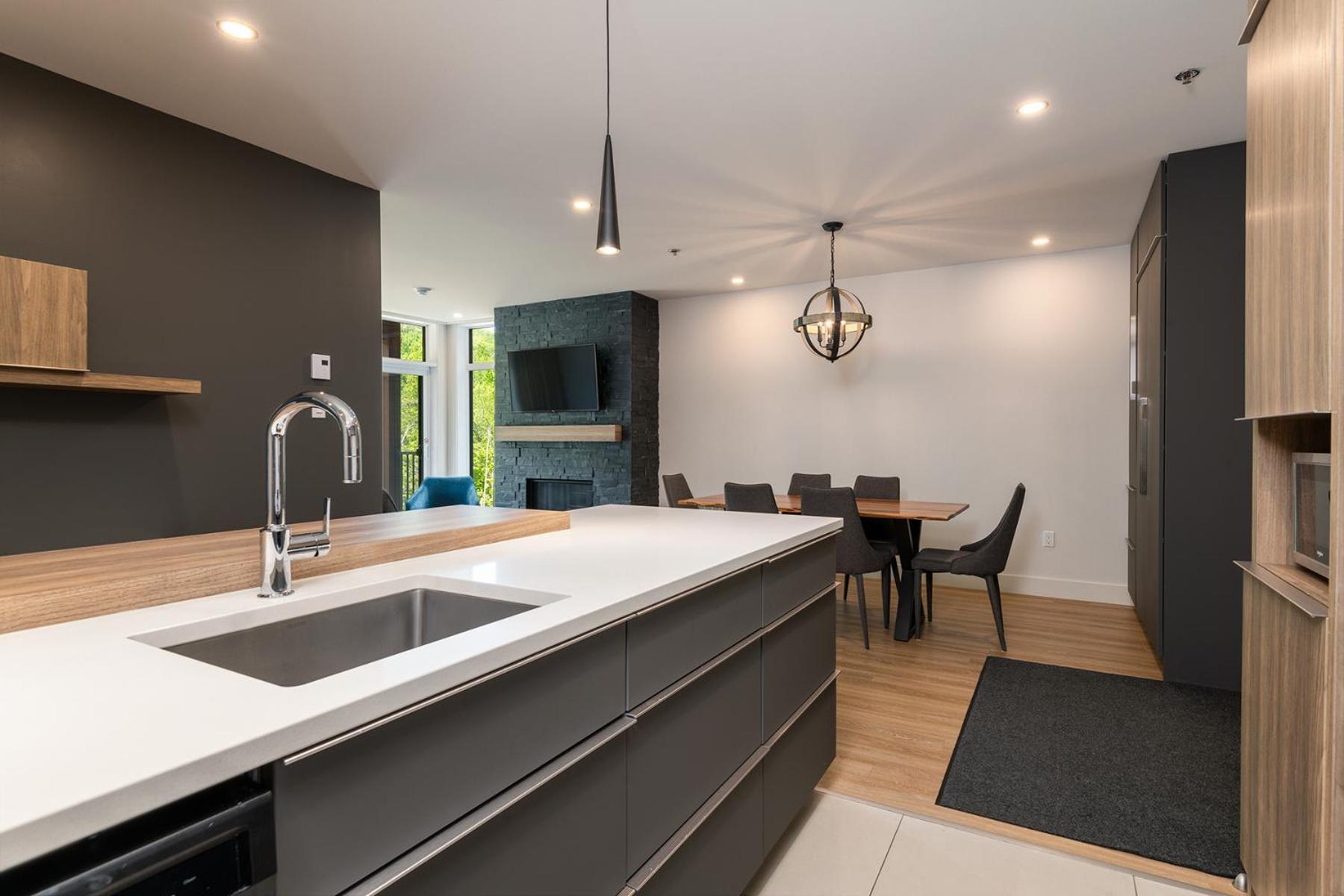 Les Appartements Du Massif De Charlevoix Петит-Ривиер-Сен-Франсоа Стая снимка